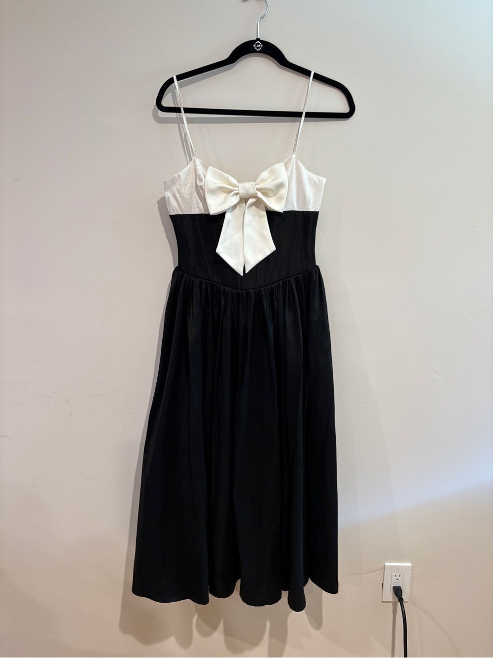 NEW FOR LOVE AND LEMONS BLACK TAFFETA MIDI DRESS SIZE SMALL